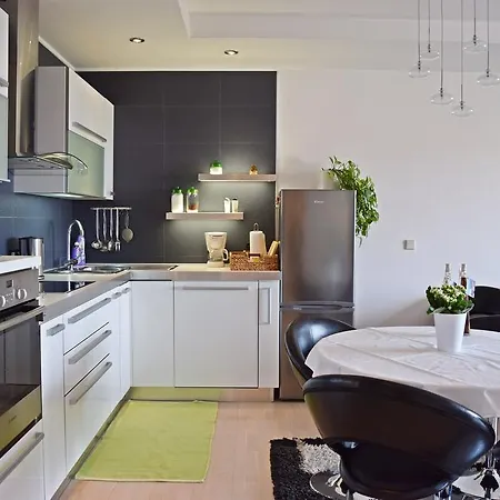 Apartment Lavander Omis *